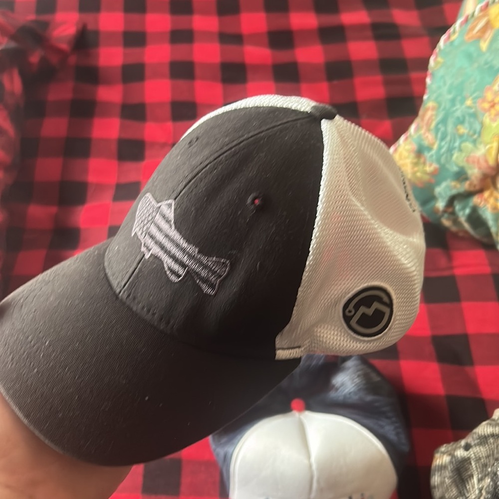 Hat - Picture 4 of 6